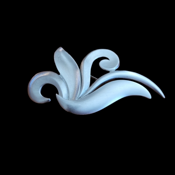 Vintage 1986 Jonette Jewelry Silver Pewter Abstract Brooch - Picture 2 of 6